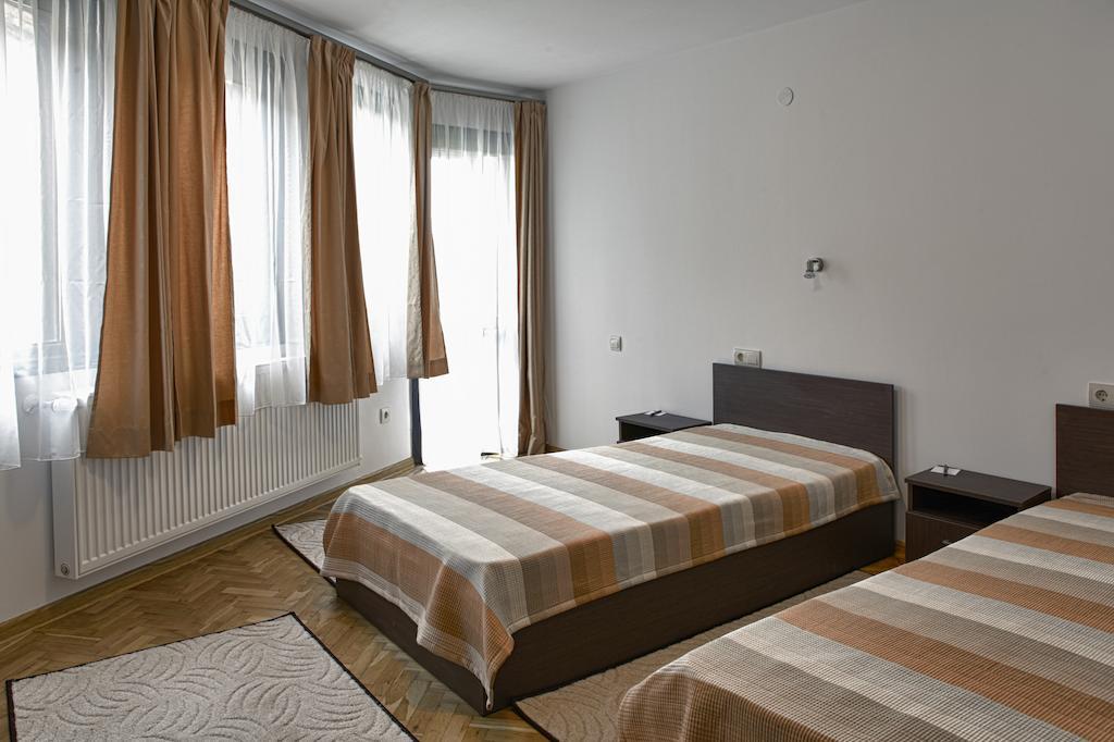 וליקו טורנובו Pepi Guest House מראה חיצוני תמונה